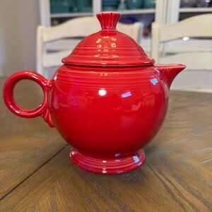 Fiesta Scarlet 44oz Teapot